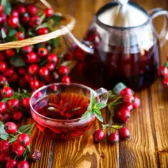 Domowa herbata z dzikiej róży - prosty przepis na naturalny napój