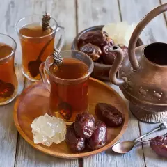 Tradycyjna herbata arabska przepis na aromatyczny napój krok po kroku