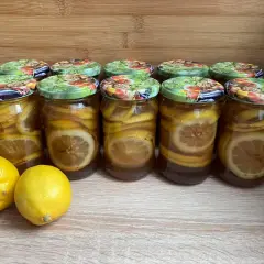 Domowy syrop do herbaty: prosty przepis na 4 aromatyczne dodatki smakowe