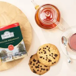 Jak smakuje herbata English Breakfast od Ahmad Tea i jakie ma zalety?