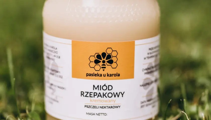 Miód rzepakowy – właściwości, zastosowanie i korzyści zdrowotne, które musisz znać